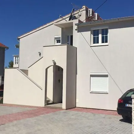 Apartment Majstorovic *